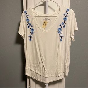 Aeropostale Tee L